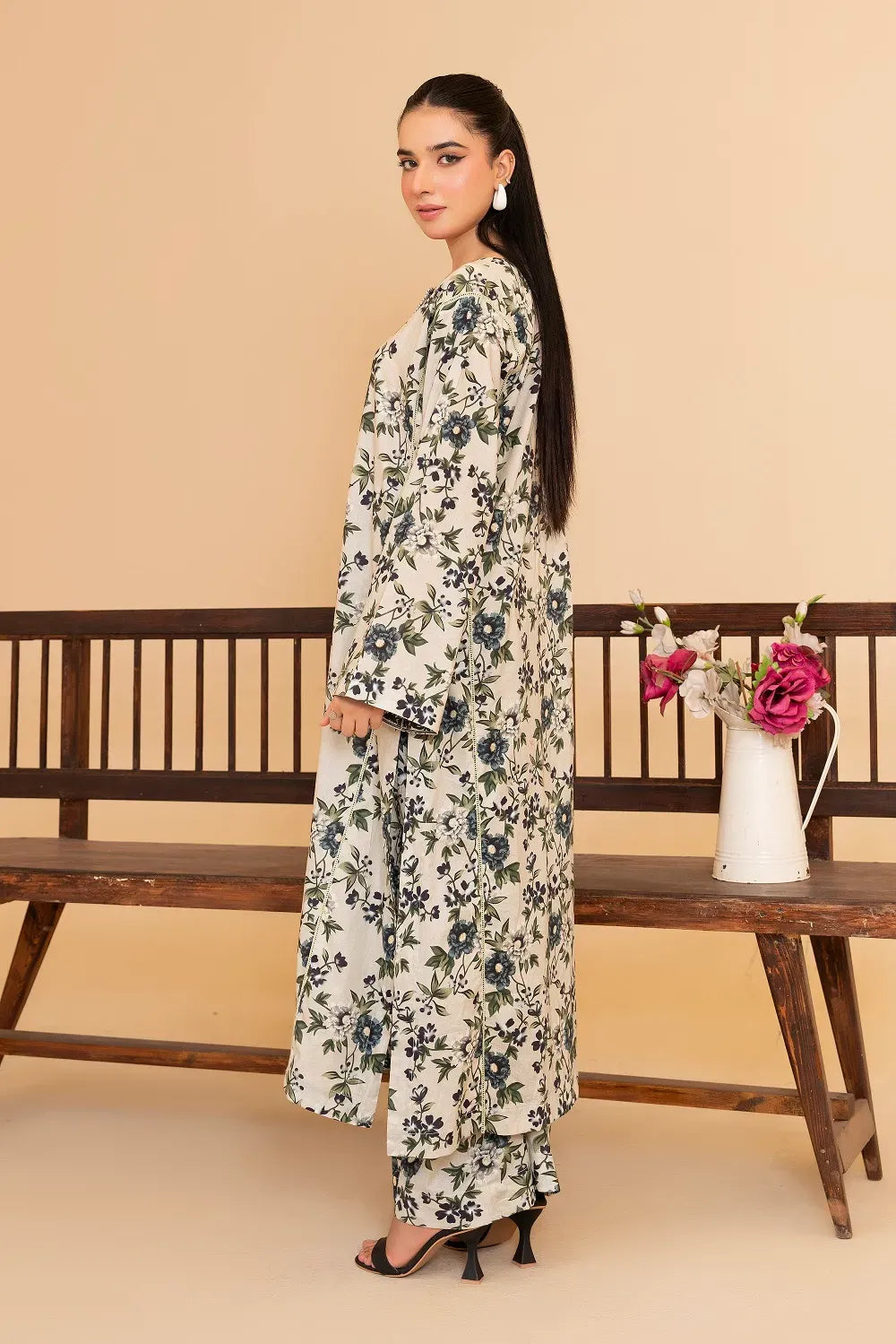 Lush Garden - Unstitched